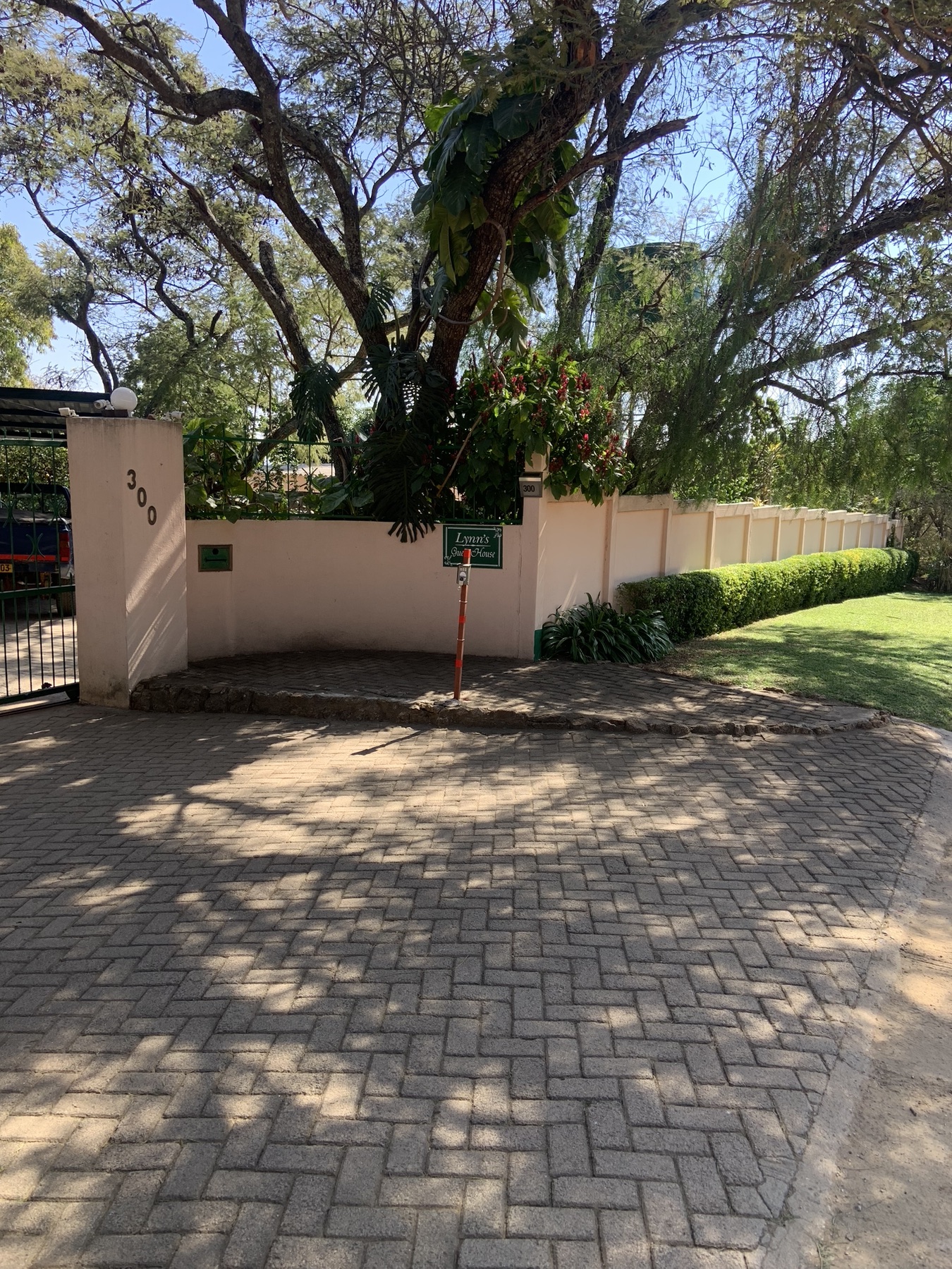 Entrance gate and 300 Elvington Road address for Lynn's Guesthouse